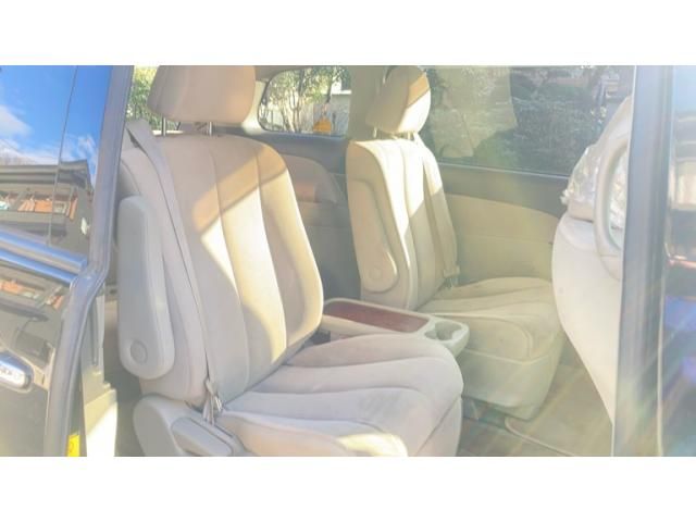 TOYOTA ESTIMA  4WD 2012