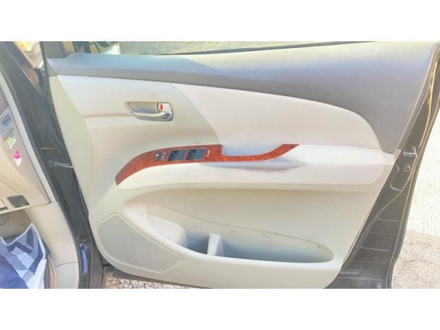 TOYOTA ESTIMA  4WD 2012