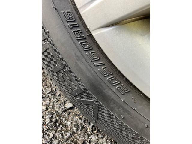 TOYOTA PRIUS Alpha 2013