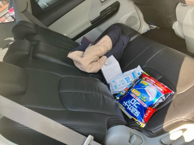 TOYOTA PRIUS Alpha 2013