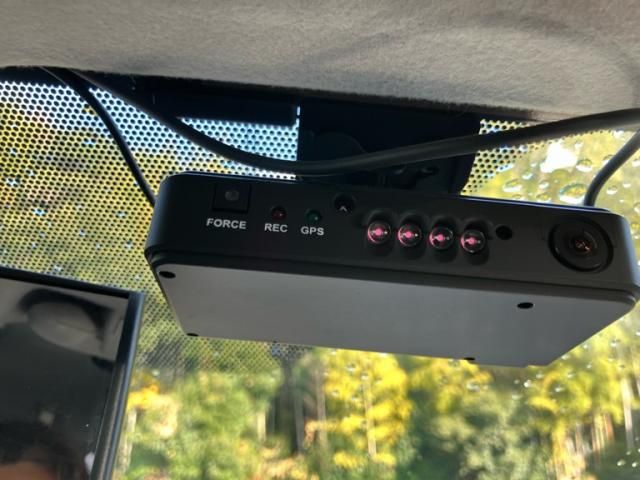 TOYOTA PRIUS Alpha 2013