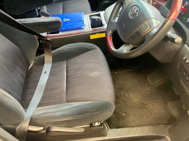 TOYOTA VELLFIRE 2008