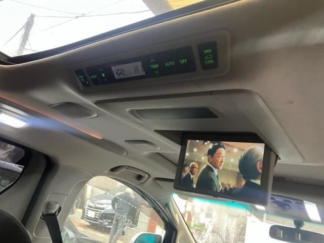 TOYOTA VELLFIRE 2008