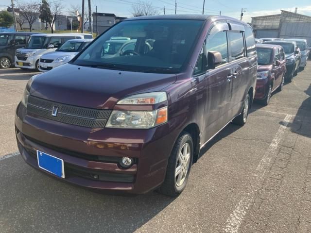 TOYOTA VOXY 4WD 2005