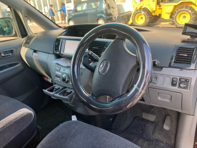 TOYOTA VOXY 4WD 2005