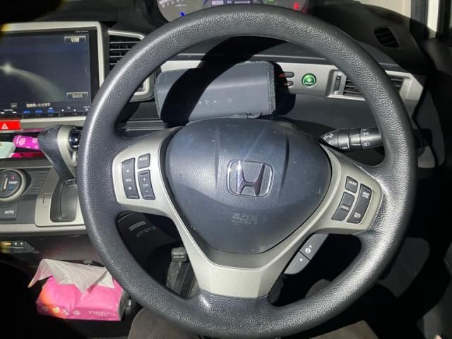 HONDA FREED HYBRID 2013