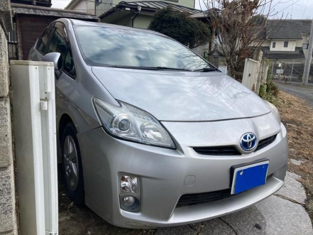 TOYOTA PRIUS 2010