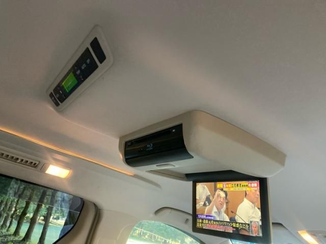 TOYOTA VELLFIRE 4WD 2012