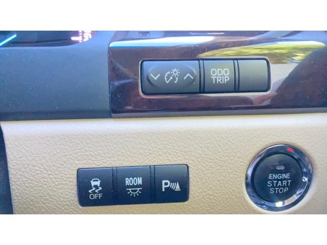 TOYOTA VELLFIRE 4WD 2012