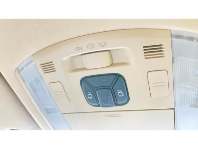 TOYOTA VELLFIRE 4WD 2012