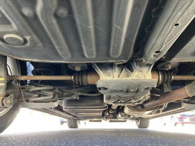 TOYOTA NOAH 4WD 2017