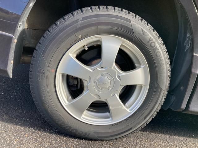 TOYOTA NOAH 4WD 2017