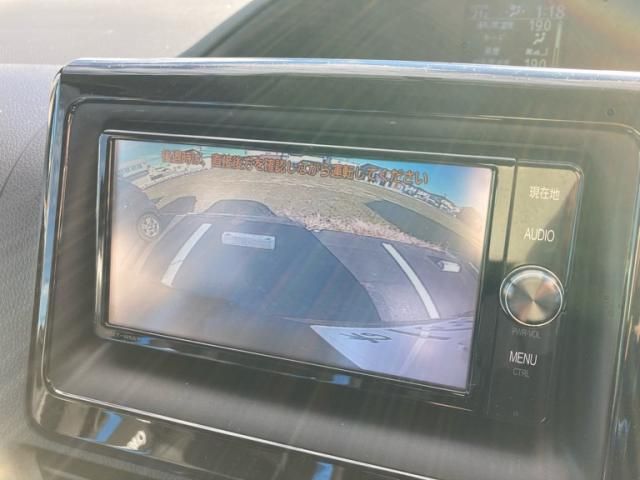 TOYOTA NOAH 4WD 2017