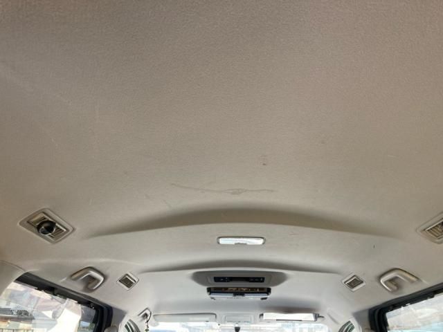 TOYOTA NOAH 4WD 2017