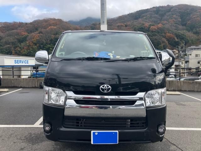 TOYOTA HIACE van 2WD 2017