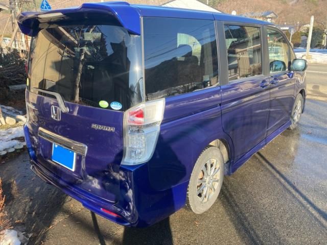 HONDA STEPWAGON SPADA 2010