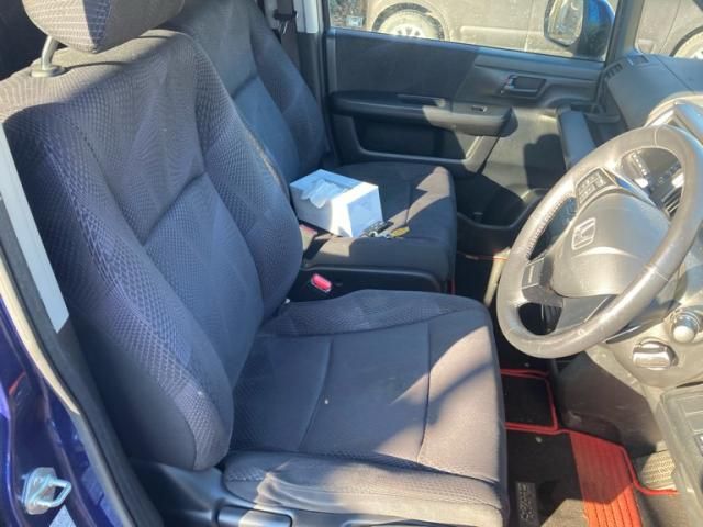 HONDA STEPWAGON SPADA 2010