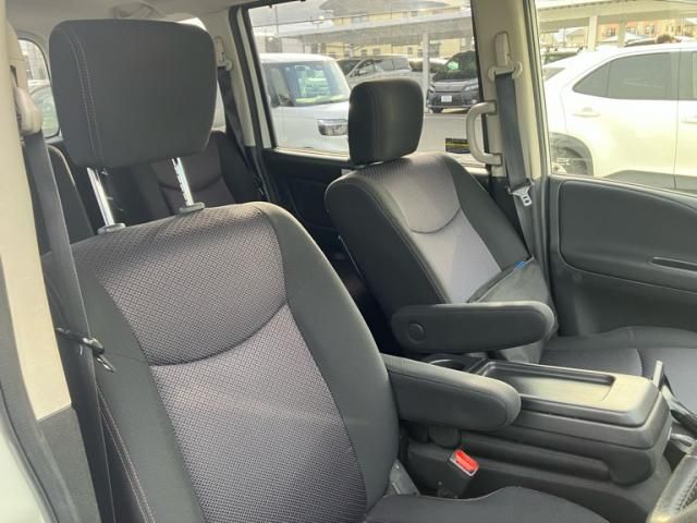 NISSAN SERENA  S-HYBRID 2013