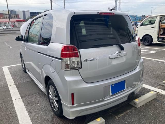 TOYOTA SPADE 2013