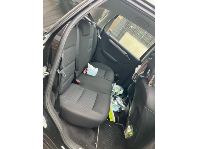 MERCEDES BENZ MERCEDES BENZ B class 2010