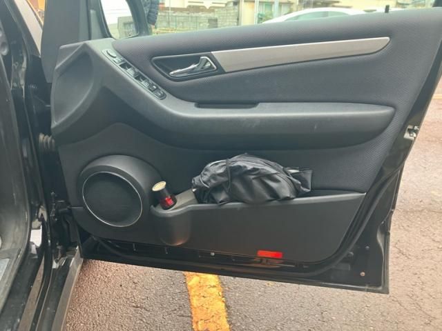 MERCEDES BENZ MERCEDES BENZ B class 2010