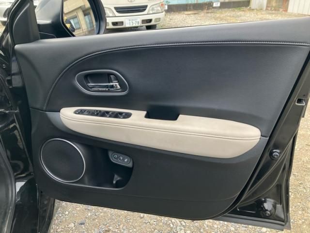 HONDA VEZEL HYBRID 2017