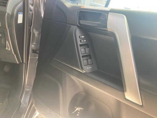 TOYOTA LANDCRUISER PRADO 2021