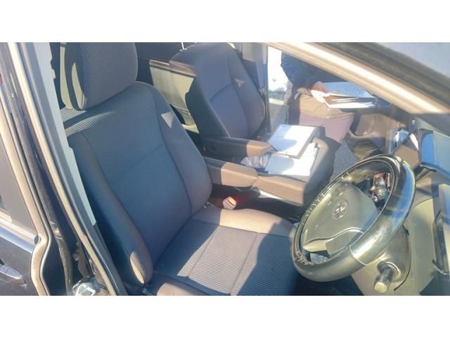 TOYOTA VOXY 4WD 2016