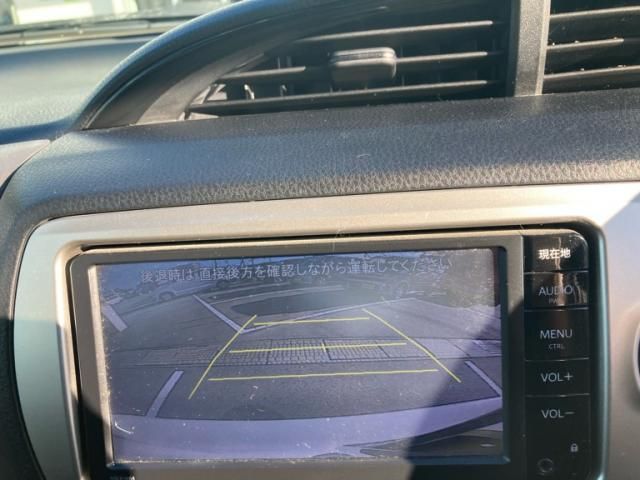 TOYOTA VITZ  4WD 2015