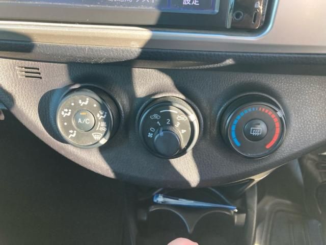 TOYOTA VITZ  4WD 2015