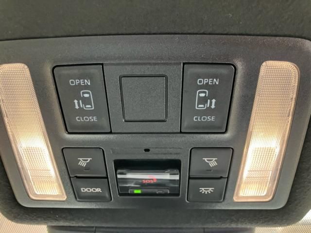 TOYOTA VOXY HYBRID 2024