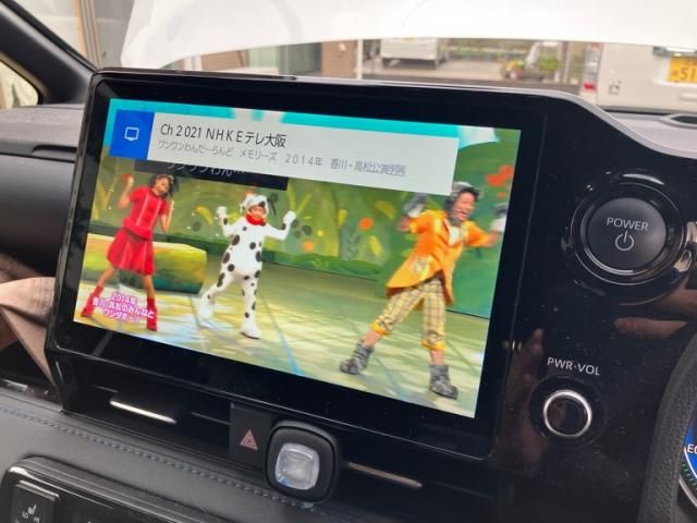 TOYOTA VOXY HYBRID 2024