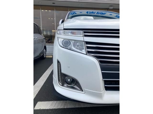 NISSAN ELGRAND 2012