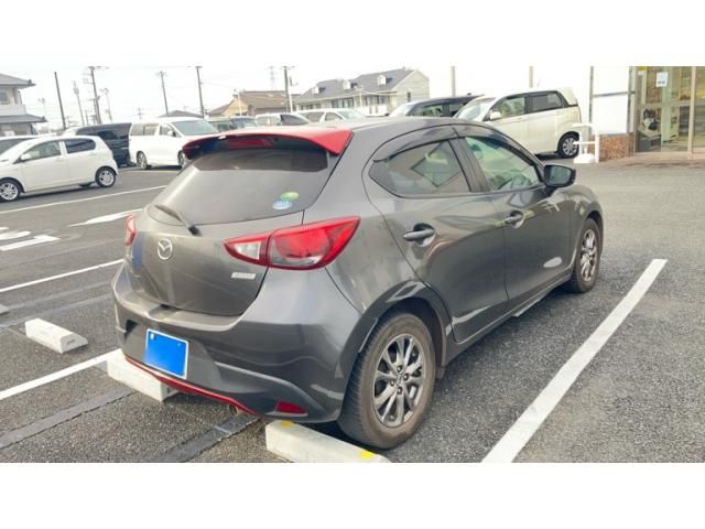 MAZDA DEMIO 2017
