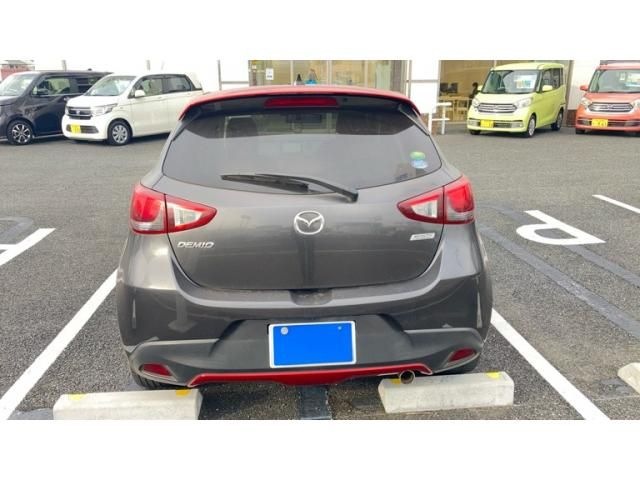 MAZDA DEMIO 2017