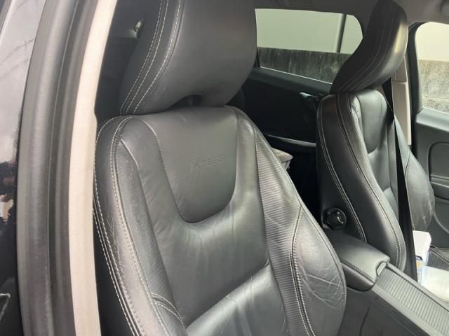 VOLVO VOLVO V60 2012