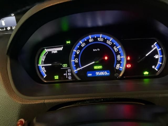 TOYOTA VOXY HYBRID 2015