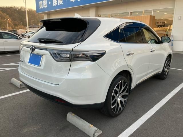 TOYOTA HARRIER 2WD 2014
