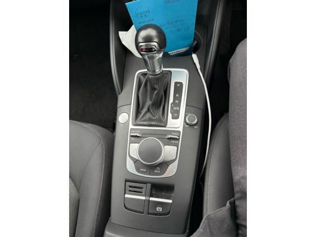 AUDI AUDI A3 Sedan 2017