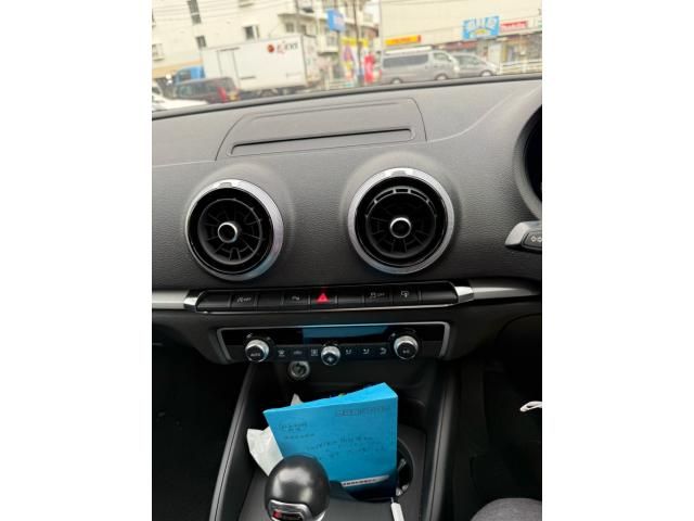 AUDI AUDI A3 Sedan 2017