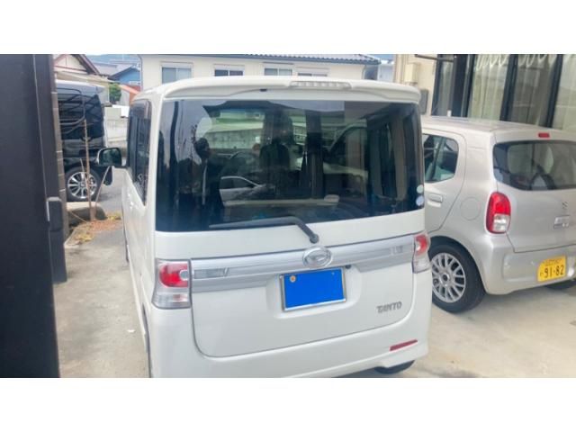 DAIHATSU TANTO CUSTOM 2010