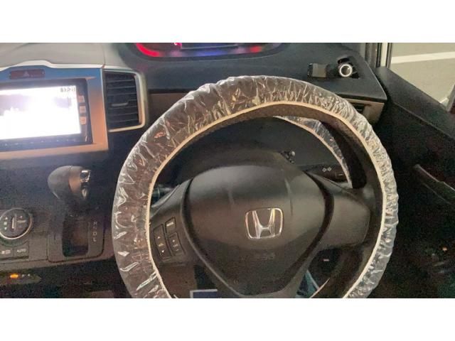 HONDA FREED Spike 2013