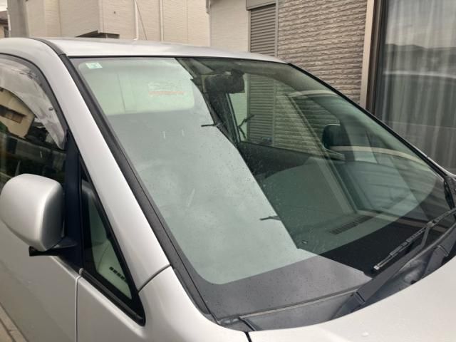 TOYOTA NOAH 2005