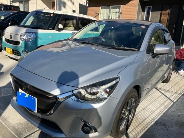 MAZDA DEMIO 2017