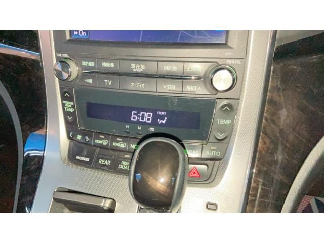 TOYOTA VELLFIRE 2014