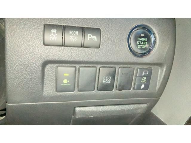 TOYOTA VELLFIRE 2014