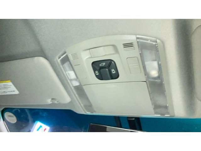 TOYOTA VELLFIRE 2014