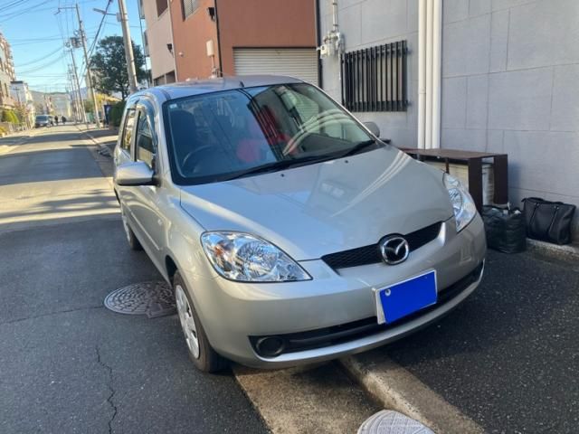 MAZDA DEMIO 2005