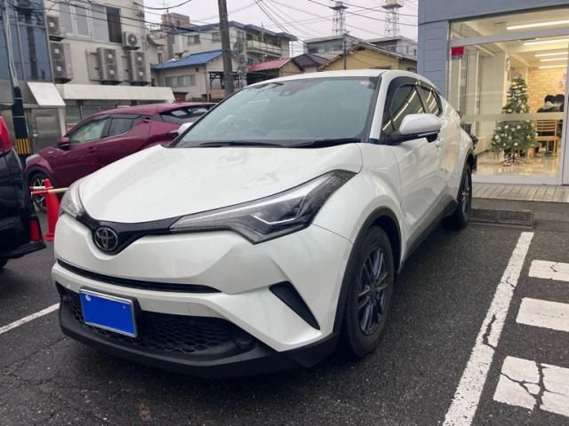 TOYOTA C-HR 2018 