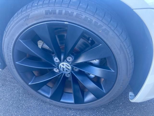 VOLKSWAGEN VOLKSWAGEN SCIROCCO 2010